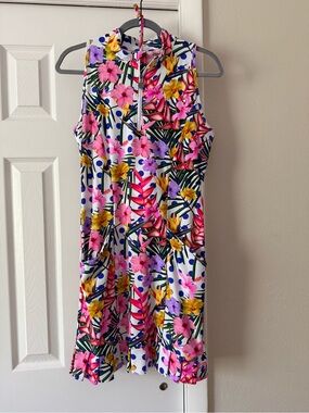 Tzu Tzu Shiloh Dress size Medium Hawaiian Floral